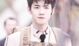 任豪女友爆料拍照视频,甜蜜瞬间引网友热议