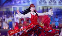 迪丽热巴春晚爆料视频,揭秘节目幕后精彩瞬间