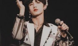 网红明星泡泡吃瓜视频,揭秘网红明星幕后故事