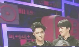 勋兴团友爆料微博视频,精彩瞬间幕后花絮大公开！”